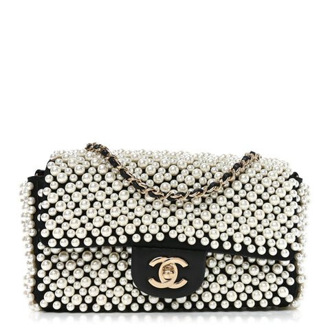 Lambskin Pearl On Flap Black
