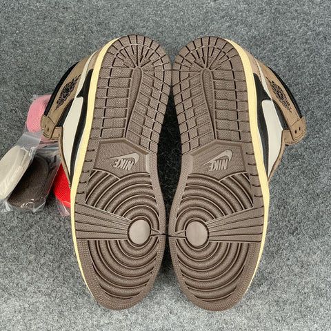 Travis Scott x Air Jordan 1 Retro High OG 'Mocha'