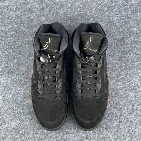 (Early Look) Air Jordan 5 Retro 'Halloween'