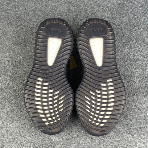 Yeezy Boost 350 V2 'Oreo'