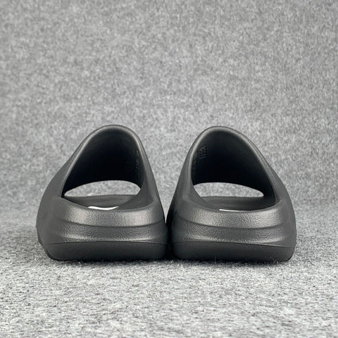 Yeezy Slides 'Onyx'