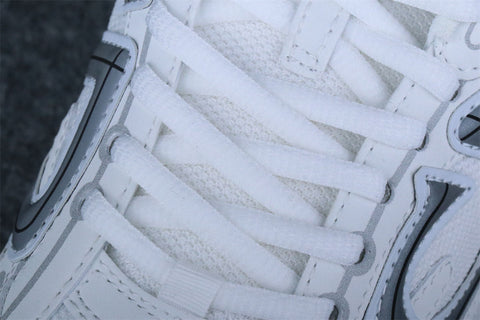 Dior B30 'White'