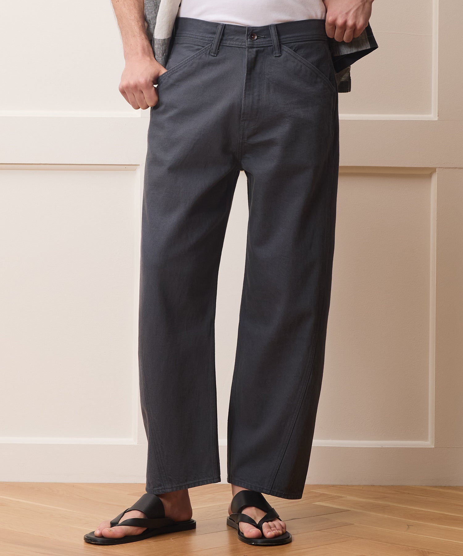 Relaxed Barrel Jean