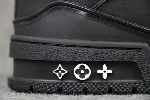 LV X Nigo Trainer 'Black Wool'
