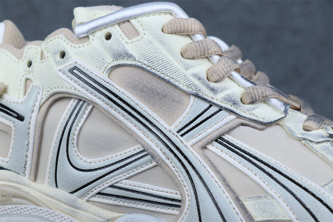 Balenciaga Wmns Runner 'Worn-Out - Beige'