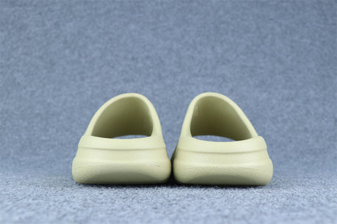 Yeezy Slides 'Resin'